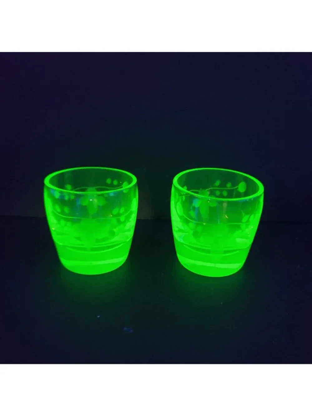 Vtg Uranium Vaseline Glass Shot Glasses Wheel Cut Etched Floral Pattern 1 3/4